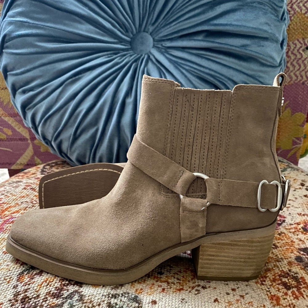 SOLD! Sam Edelman Bellamie Ankle Boot
